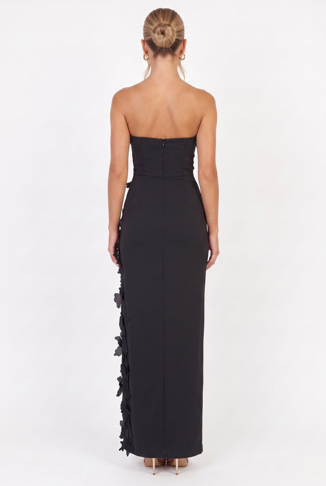 Éloise Floral Appliqué Column Maxi Dress