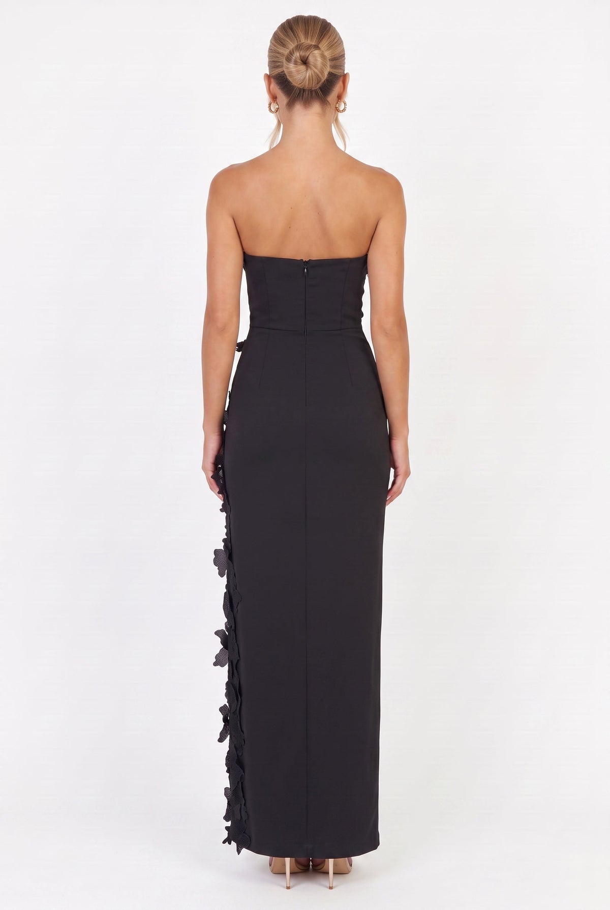 Éloise Floral Appliqué Column Maxi Dress