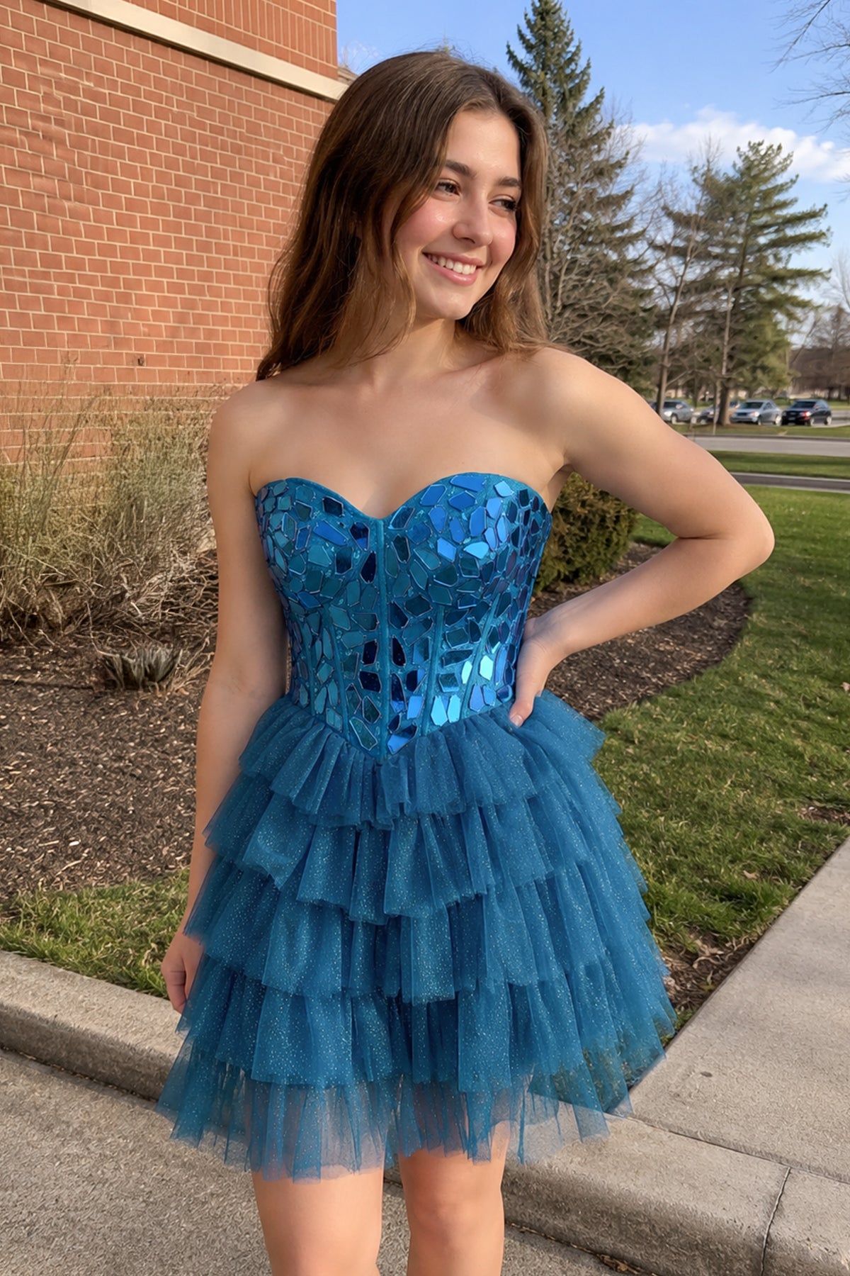 Sparkly Champagne Sweetheart A-Line Tulle Tiered Homecoming Dress